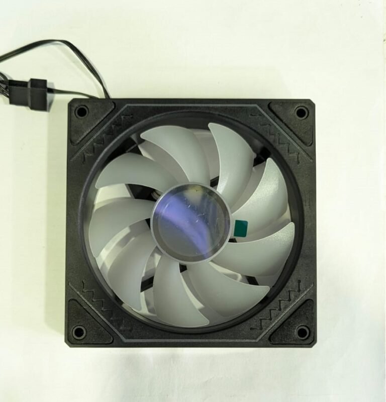 Black computer fan with white blades